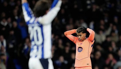 世界杯官方直播app下载中心手机版-倒霉到家了，对阵皇社巴萨三个进球被吹、五次击中门框